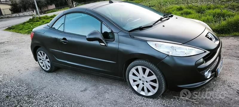 Usata Peugeot 207 CC 110 CV (80 kW) 2009 Nero Cabrio