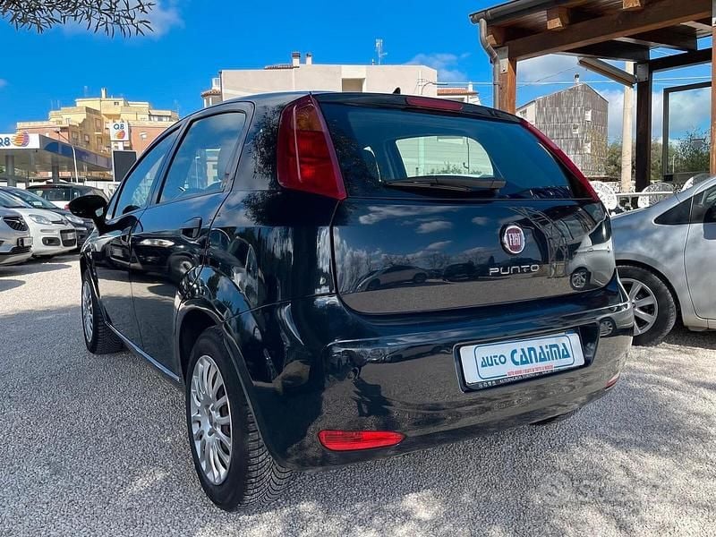 Usata Fiat Punto Evo 69 CV (50 kW) 2016 Blu Utilitaria