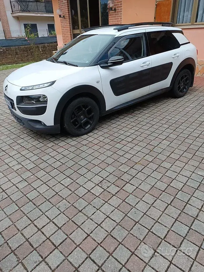 Usata Citroën C4 Cactus 99 CV (72 kW) 2015 Bianco Utilitaria