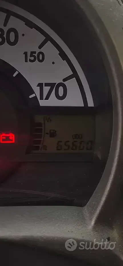Usata Toyota Aygo 68 CV (50 kW) 2011 Grigio Utilitaria