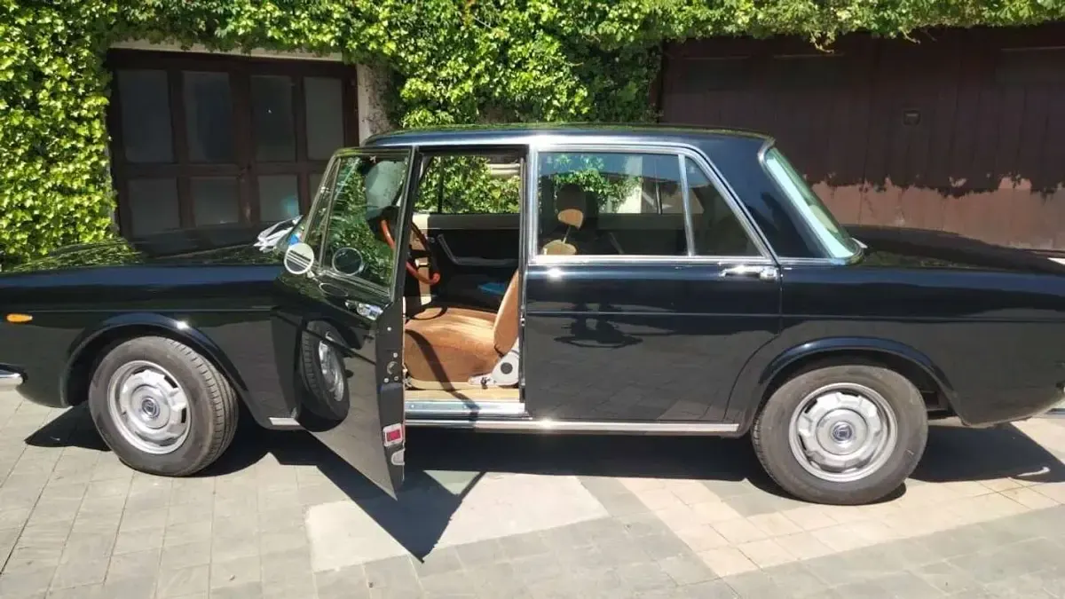 Usata Fiat 2300 116 CV (85 kW) 1973 Nero Berlina