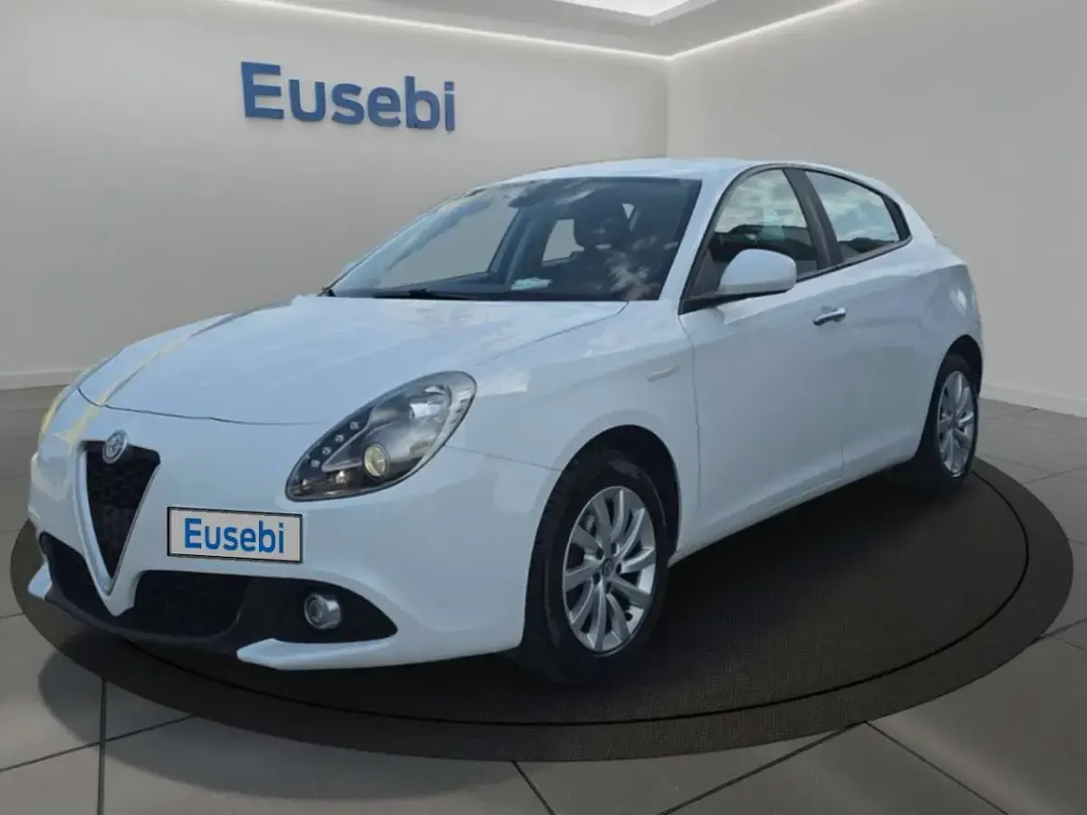 Usata Alfa Romeo Giulietta 120 CV (88 kW) 2016 Bianco Utilitaria