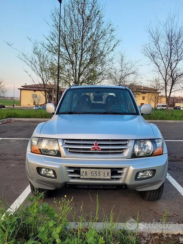 Usata Mitsubishi Pajero 2000 Grigio SUV