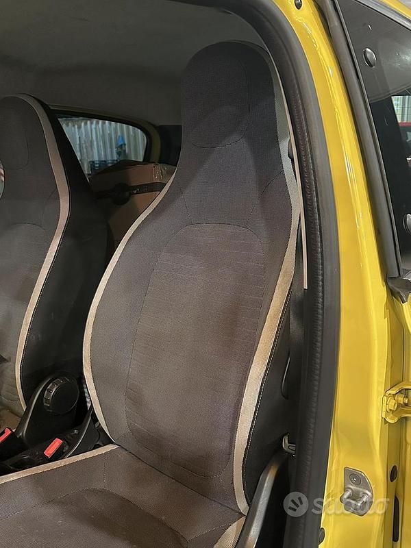 Usata Renault Twingo 65 CV (47 kW) 2018 Giallo Utilitaria