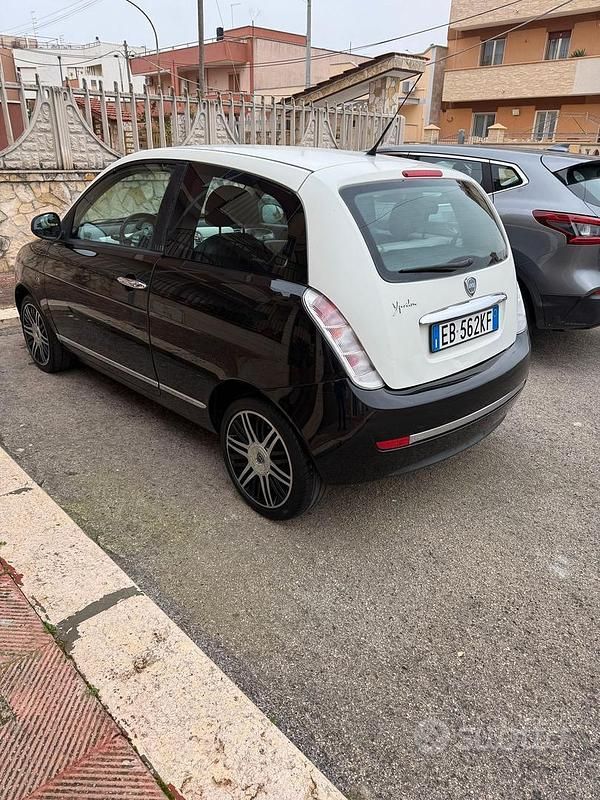 Usata Lancia Ypsilon 2010 Utilitaria