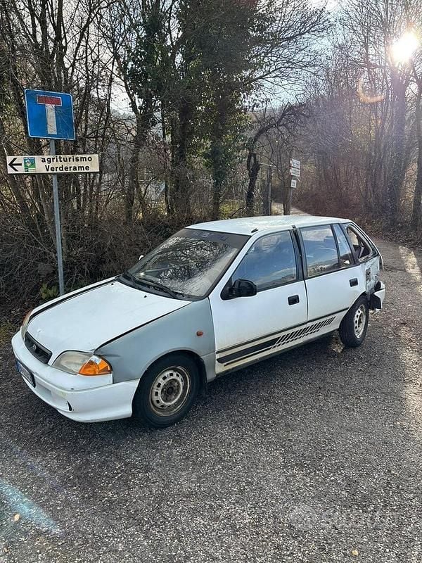 Usata Subaru Justy 2004 Utilitaria