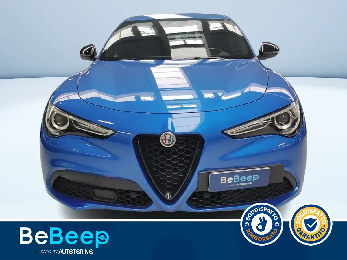Usata Alfa Romeo Stelvio Veloce 210 CV (154 kW) 2021 Blu metallizzato SUV
