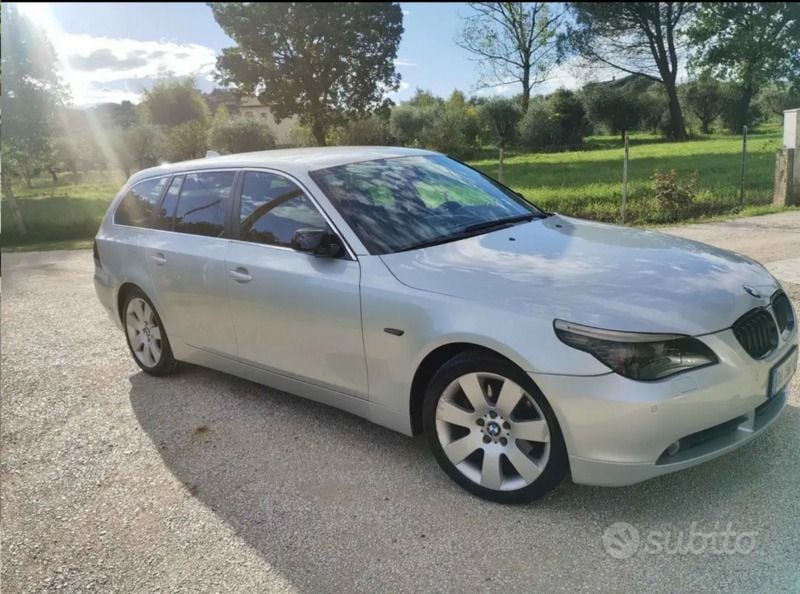 Begagnad BMW 530 235 HK (172 kW) 2007 Grå Kombi