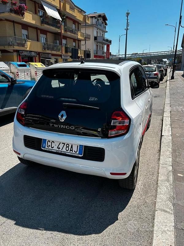 Usata Renault Twingo SE 71 CV (52 kW) 2015 Bianco Utilitaria