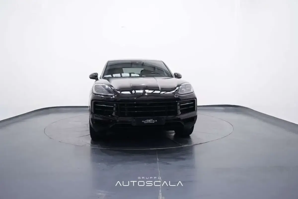 Usata Porsche Cayenne 352 CV (258 kW) 2024 Nero jet [2t2t] SUV