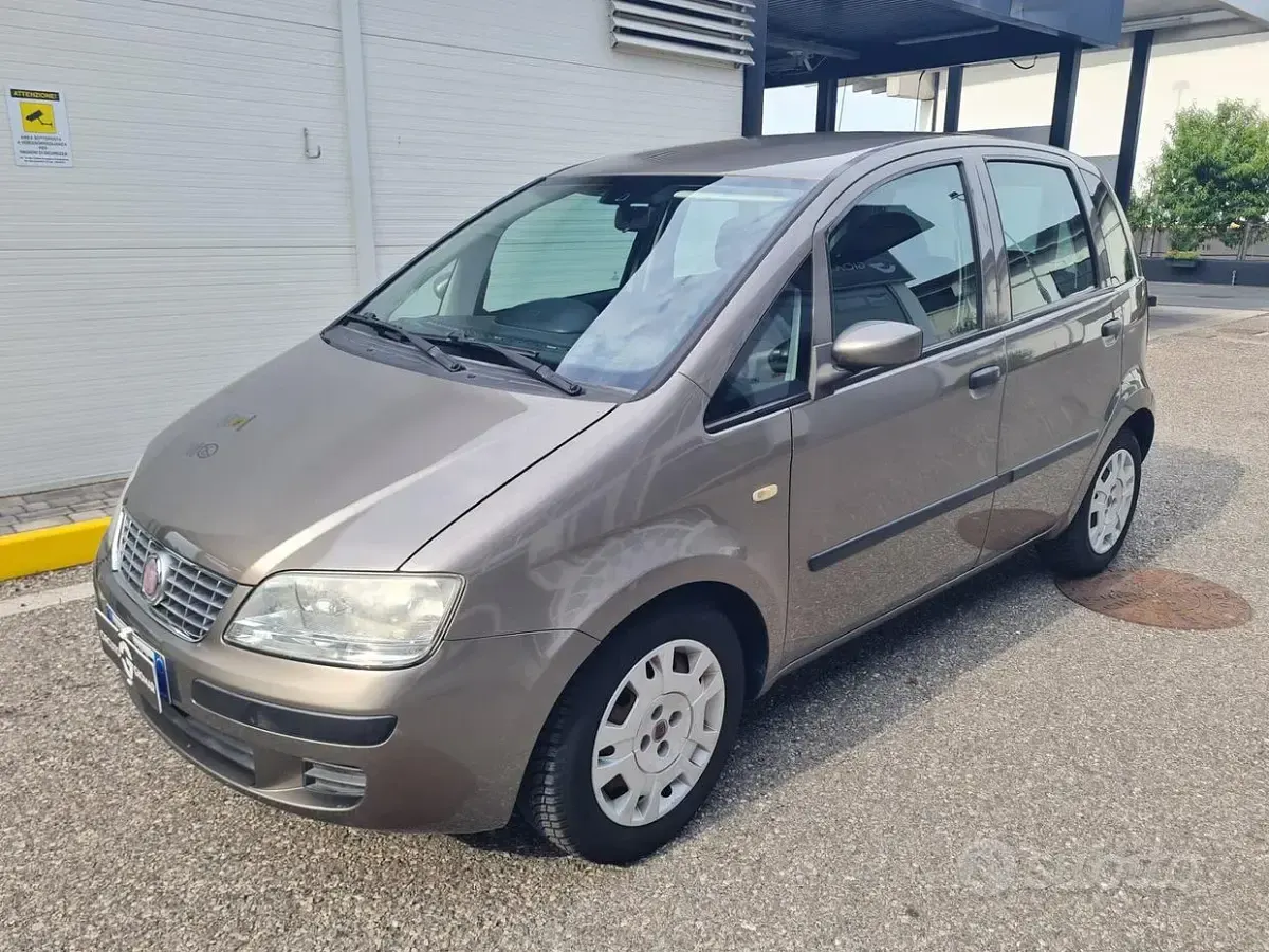 Usata Fiat Idea 80 CV (58 kW) 2009 Marrone Monovolume