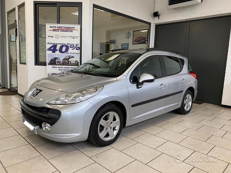 Argento Usata 2008 Peugeot 207 Station wagon | 3500 € (Cara) - Immagine 1/4