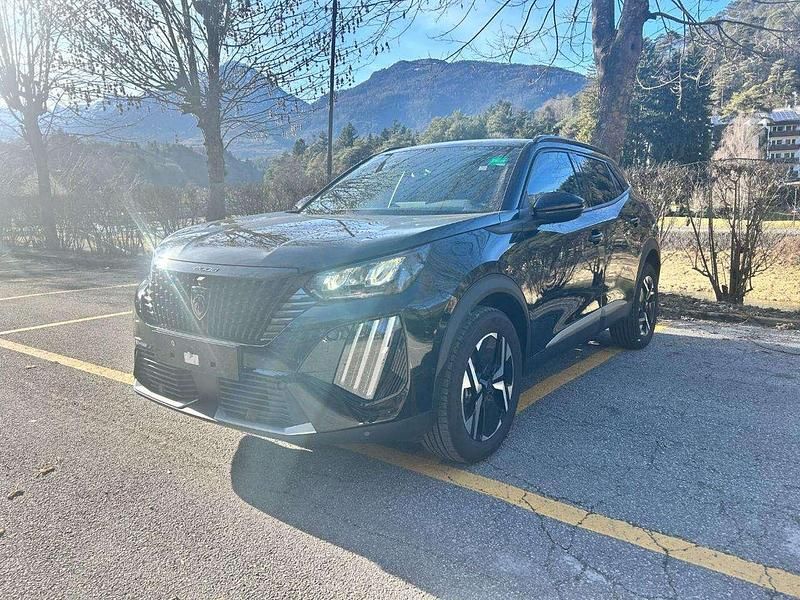 Usata Peugeot 2008 Allure 101 CV (74 kW) 2025 Nero perla SUV