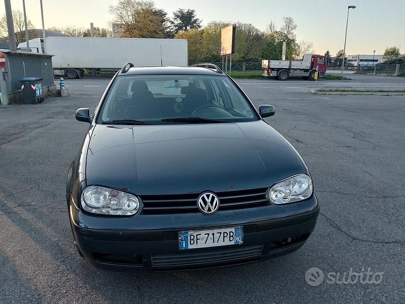 Usata VW Golf IV 100 CV (73 kW) 2000 Grigio Station wagon