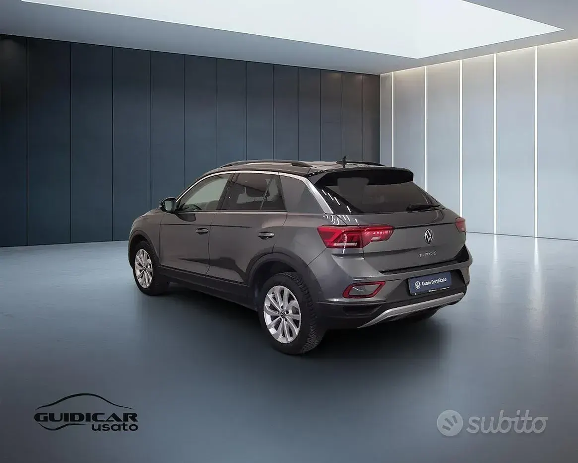 Usata VW T-Roc Edition 116 CV (85 kW) 2024 Grigio SUV