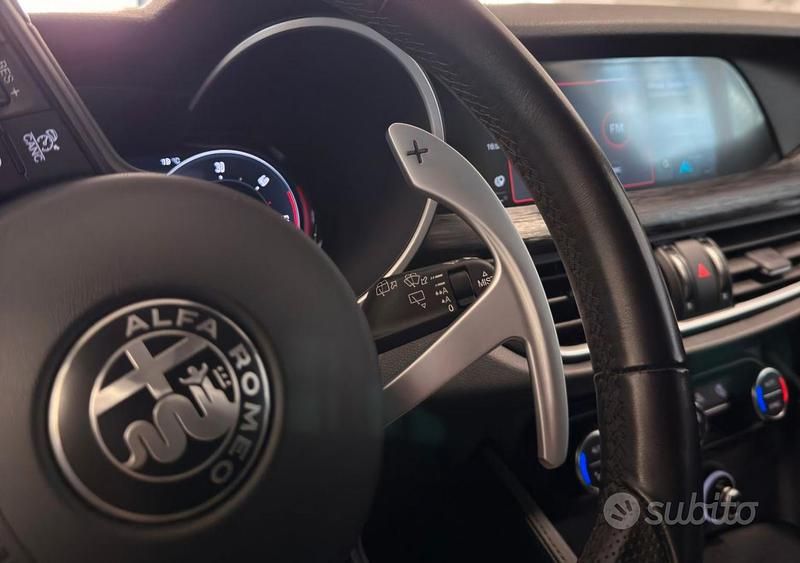 Usata Alfa Romeo Stelvio Sprint 210 CV (154 kW) 2023 Nero SUV