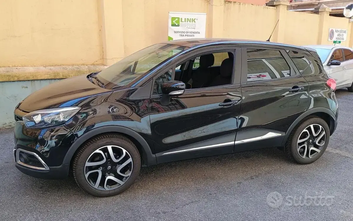 Usata Renault Captur 90 CV (66 kW) 2014 Nero SUV