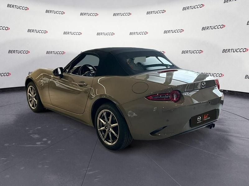 Nuova Mazda MX5 132 CV (97 kW) 2025 Zircon sand Cabrio
