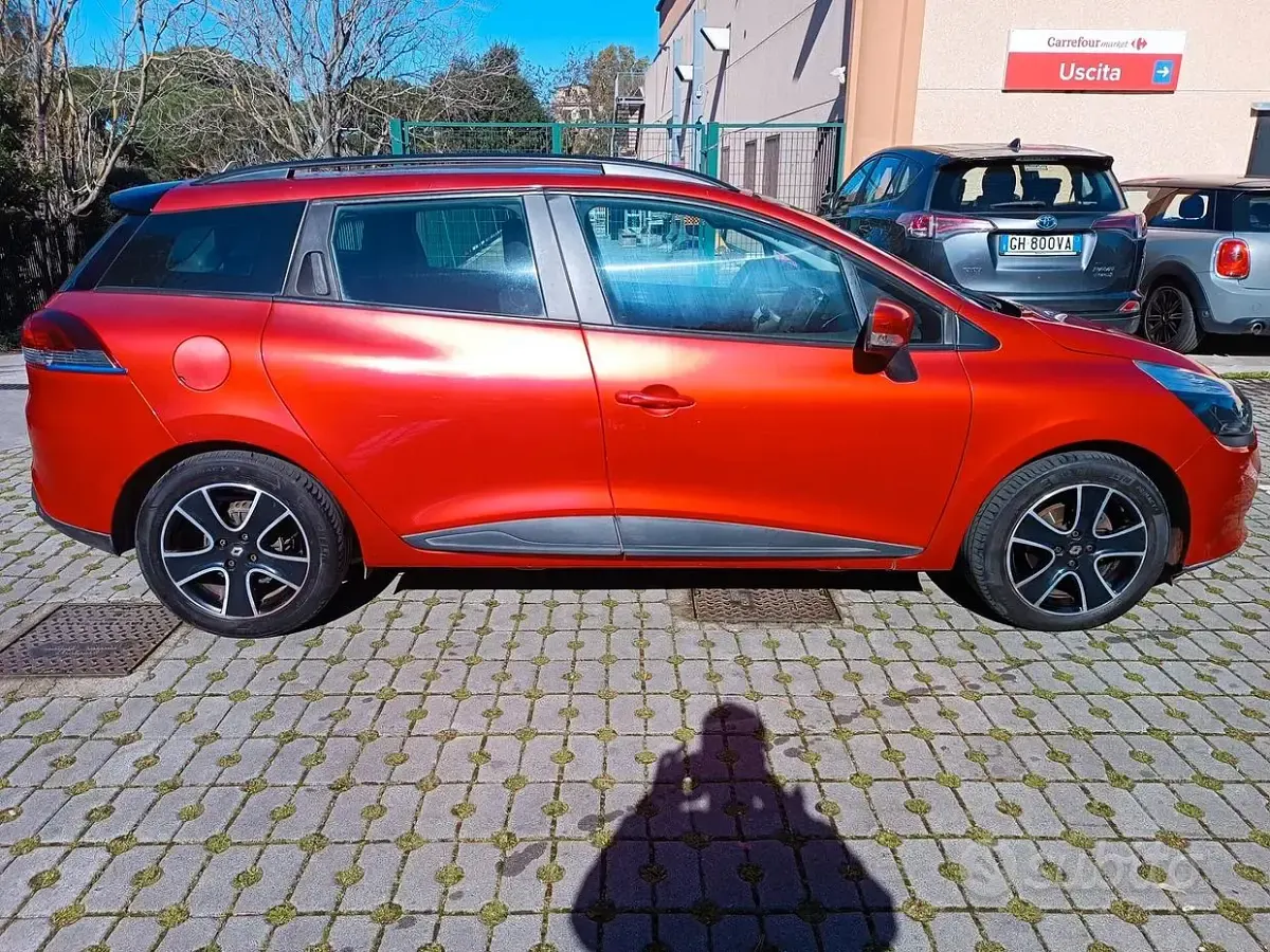 Usata Renault Clio 75 CV (55 kW) 2015 Rosso Station wagon