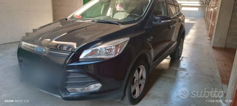 Usata Ford Kuga 140 CV (102 kW) 2014 Nero SUV