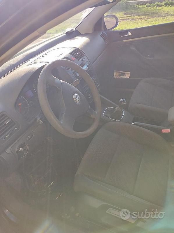 Usata VW Golf IV Comfortline 140 CV (102 kW) 2005 Blu Berlina