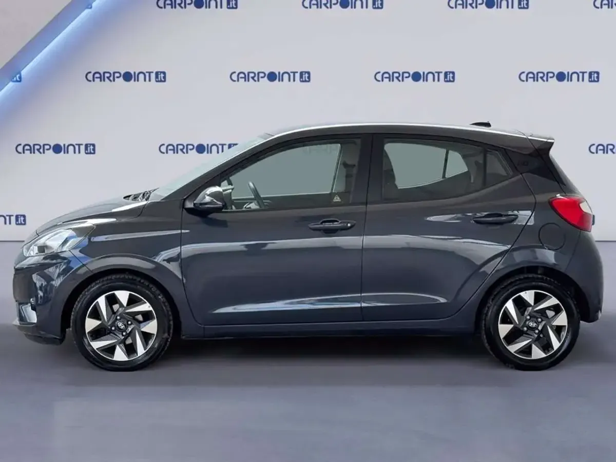 Usata Hyundai i10 63 CV (46 kW) 2025 Grigio Utilitaria