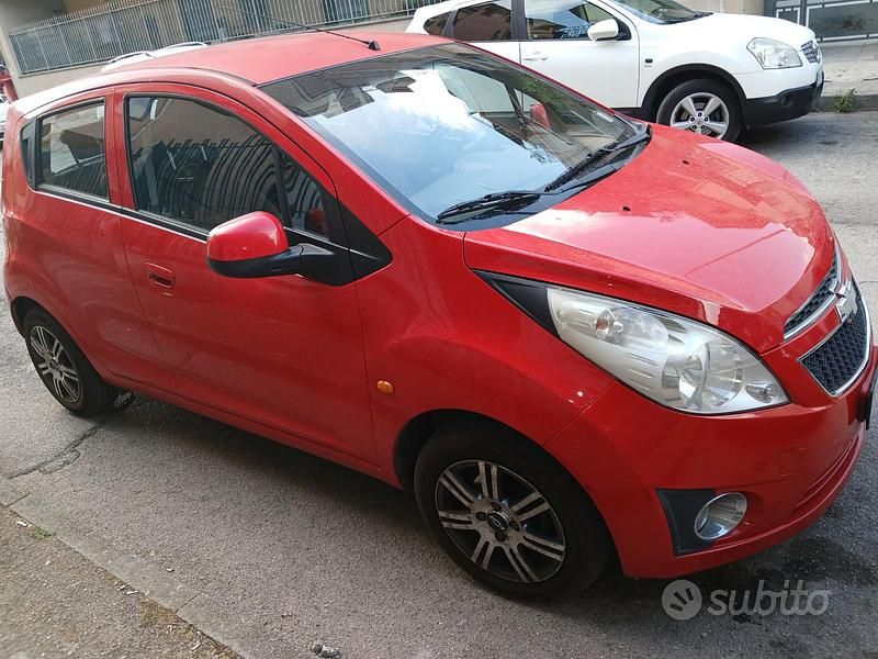 Rosso Usata 2012 Chevrolet Spark LS Due volumi | 3500 € (Buon prezzo) - Immagine 1/4