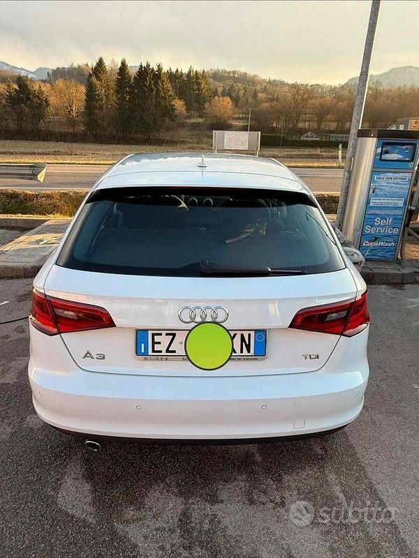 Usata Audi A3 Attraction 110 CV (80 kW) 2015 Bianco