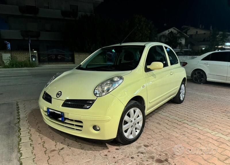 Usata Nissan Micra Acenta 2006 Giallo Utilitaria