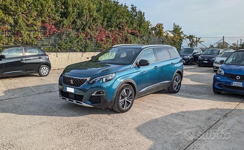 Usata Peugeot 5008 GT-line 131 CV (96 kW) 2020 Blu Monovolume