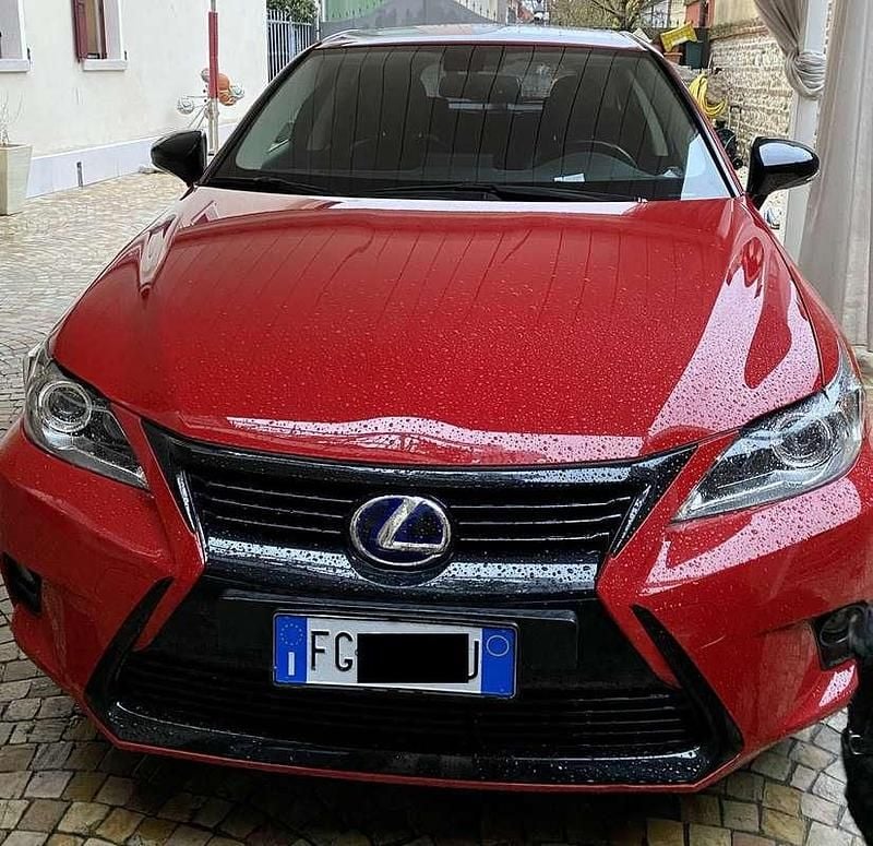 Usata Lexus CT200h 99 CV (72 kW) 2017 Berlina