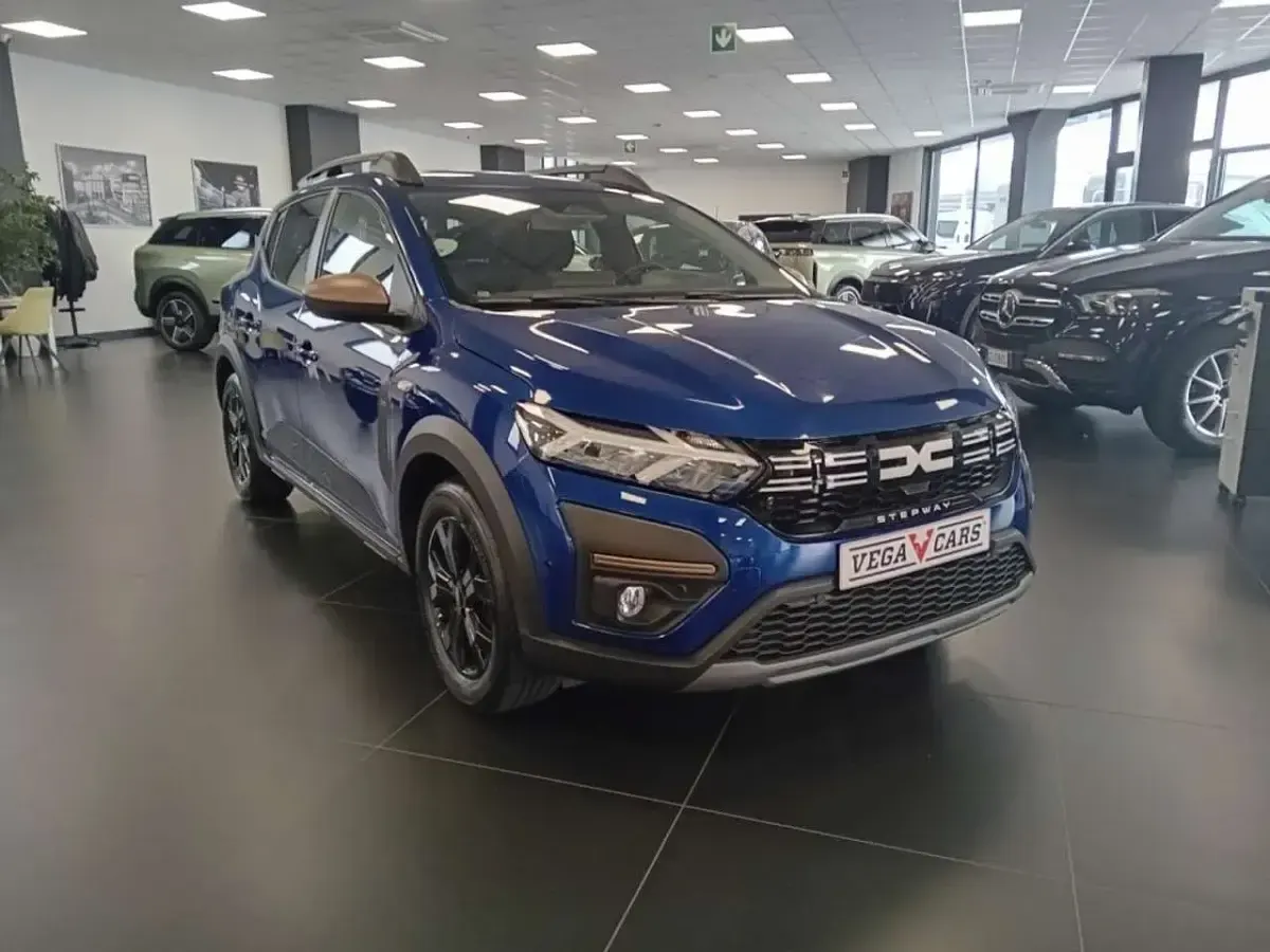 Usata Dacia Sandero Extreme 101 CV (74 kW) 2025 Blu Berlina