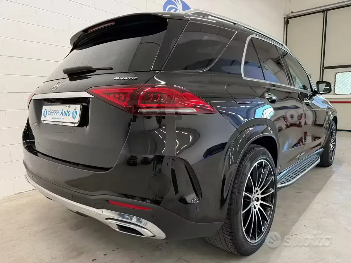 Usata Mercedes GLE400 AMG Line Premium Plus 330 CV (242 kW) 2022 Nero SUV