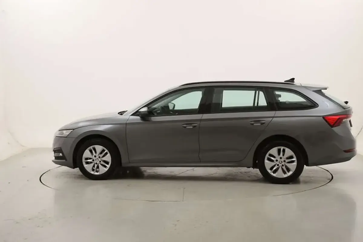 Usata Skoda Octavia Ambition 116 CV (85 kW) 2023 Grigio Station wagon