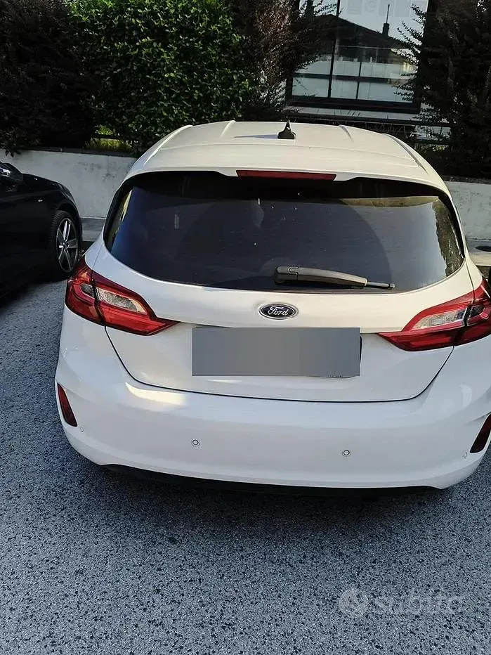 Usata Ford Fiesta Titanium 75 CV (55 kW) 2020 Bianco Utilitaria