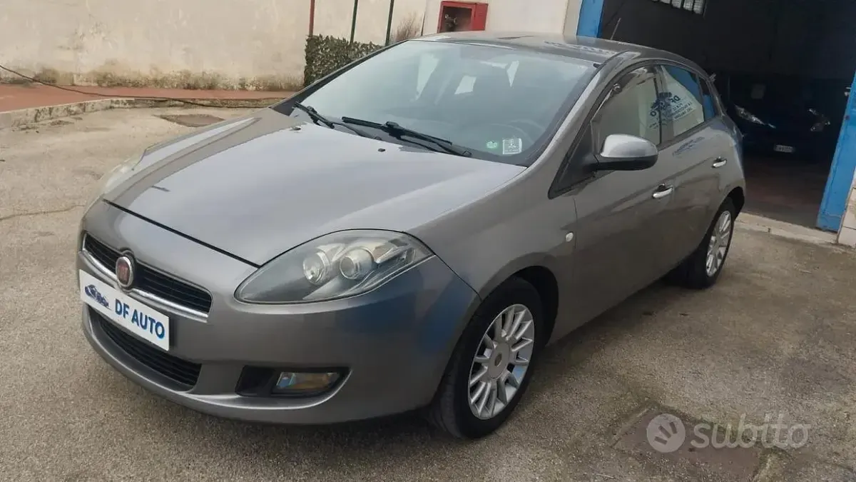 Usata Fiat Bravo Street 120 CV (88 kW) 2013 Grigio Utilitaria