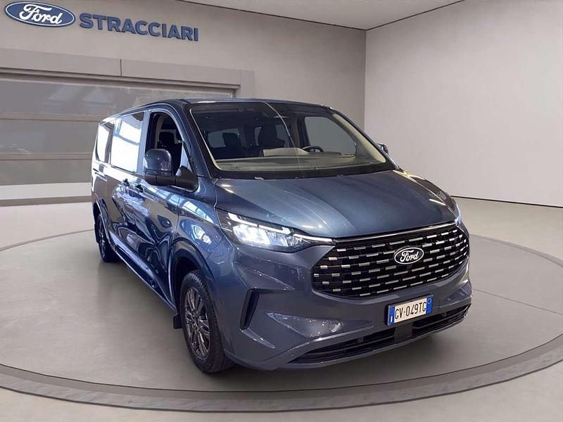 Usata Ford Tourneo Custom Titanium 136 CV (100 kW) 2024 Blu metallizzato Furgone