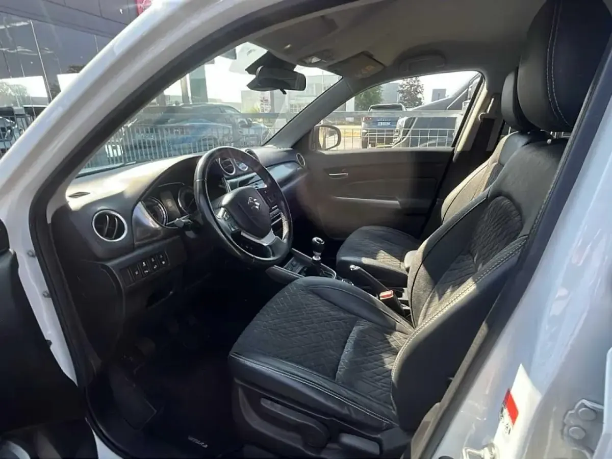 Usata Suzuki Vitara Cool 129 CV (94 kW) 2020 Bianco SUV