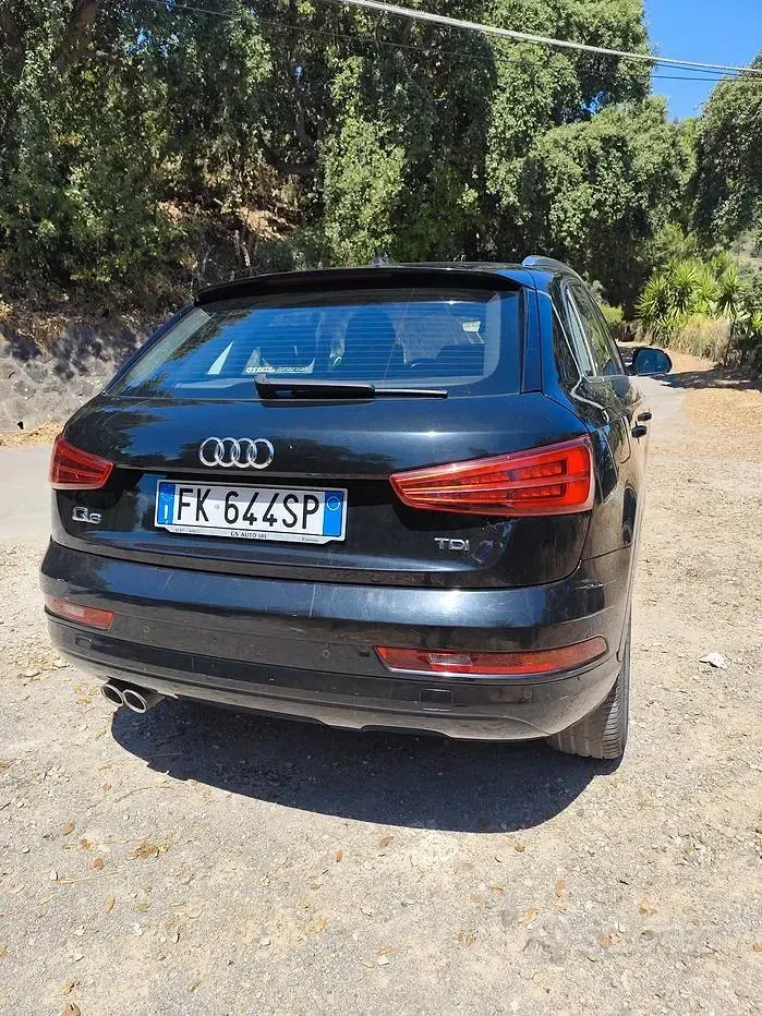 Usata Audi Q3 120 CV (88 kW) 2017 Nero SUV