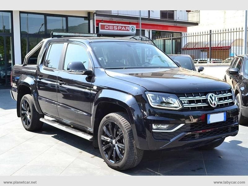 Käytetty VW Amarok Highline 224 HP (164 kW) 2018 Musta Nouto
