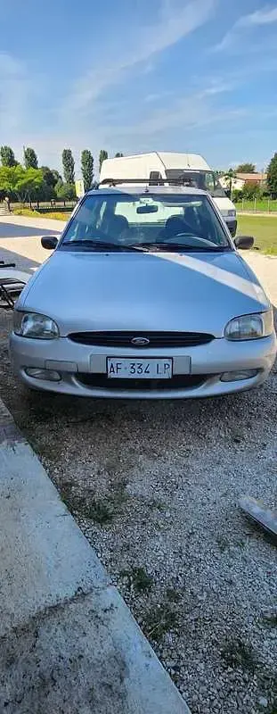 Usata Ford Escort 88 CV (64 kW) 1995 Station wagon