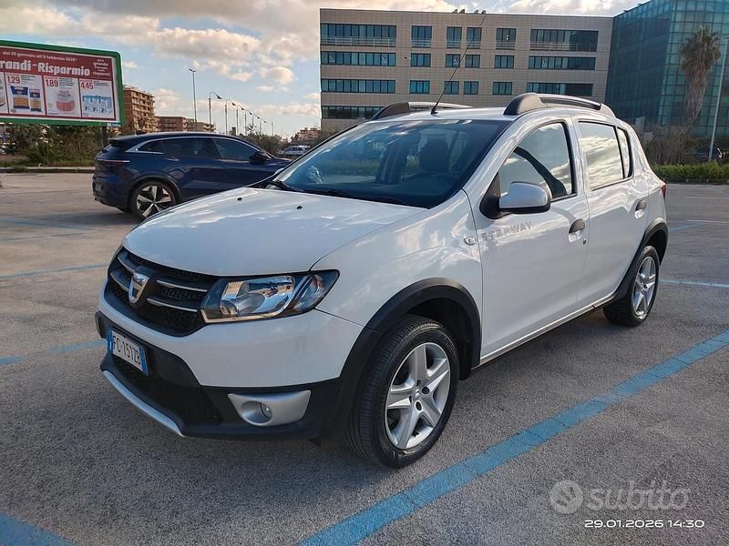 Usata Dacia Sandero Stepway 2016 Bianco Berlina