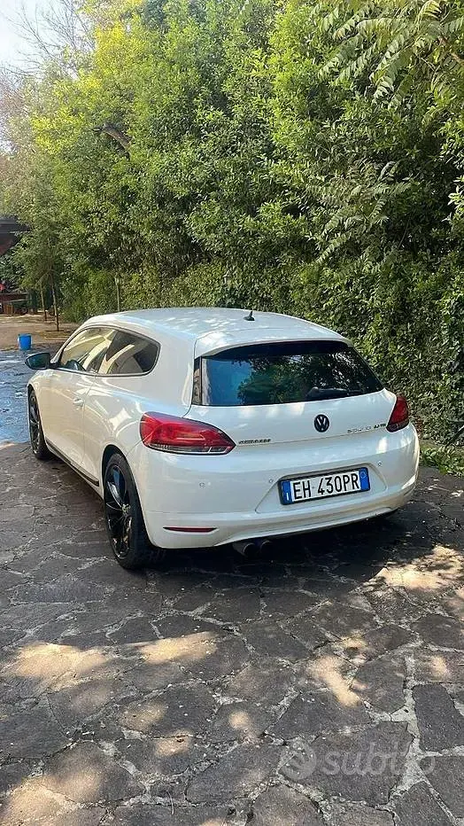 Usata VW Scirocco 140 CV (102 kW) 2011 Bianco Coupé