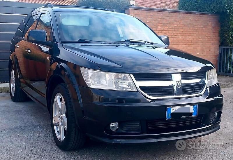Usata Dodge Journey 140 CV (102 kW) 2010 Nero SUV