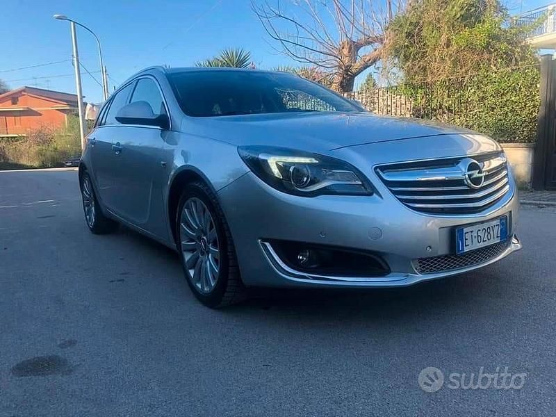 Usata Opel Insignia Sport 194 CV (142 kW) 2014 Grigio Station wagon