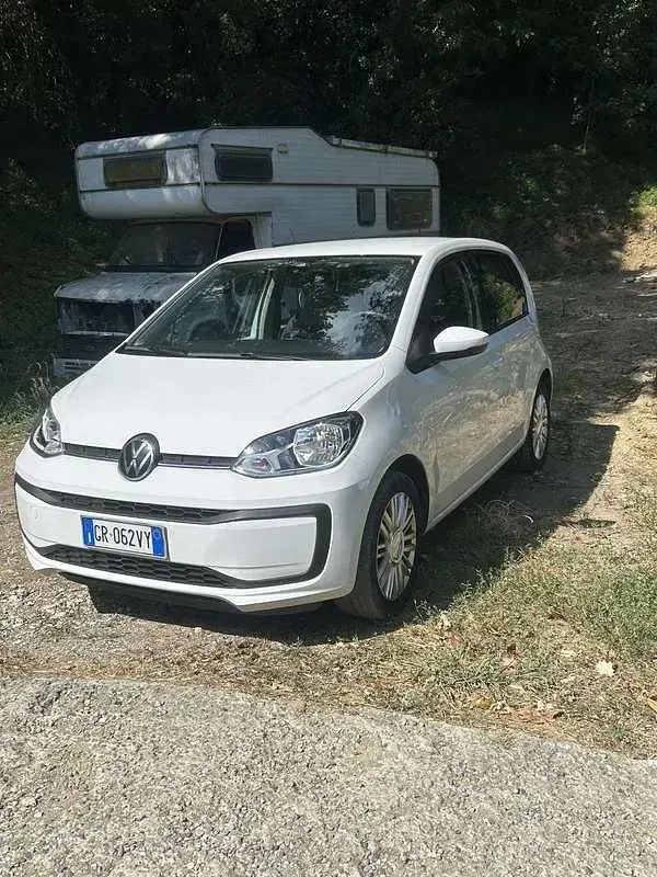 Usata VW up! Move 65 CV (47 kW) 2024 Bianco Utilitaria