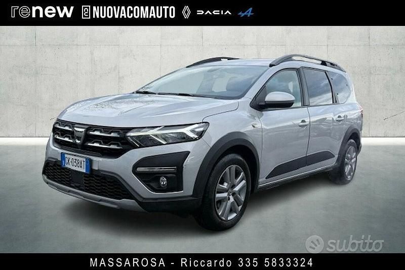 Usata Dacia Jogger Comfort 101 CV (74 kW) 2022 Grigio Monovolume