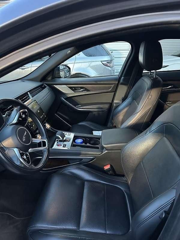 Begagnad Jaguar F-Pace SE 204 HK (150 kW) 2022 SUV
