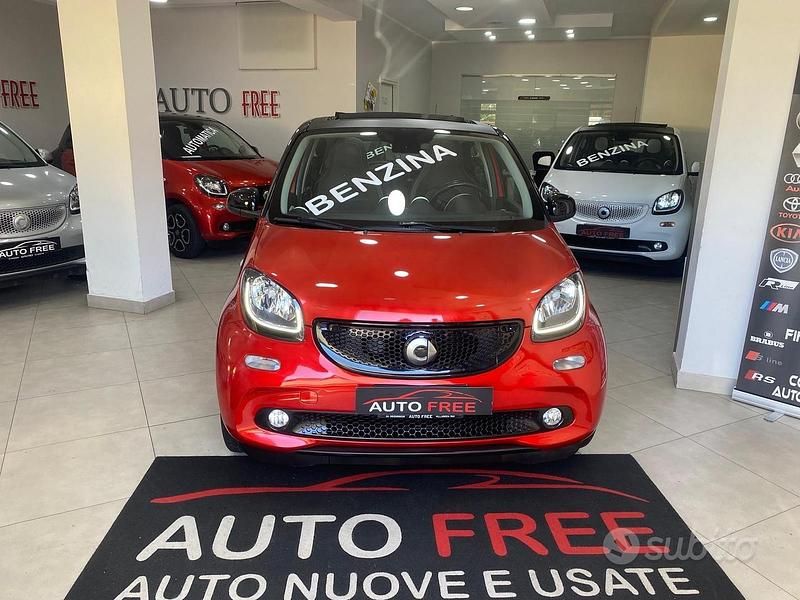 Usata Smart ForFour Prime 70 CV (51 kW) 2015 Rosso Utilitaria