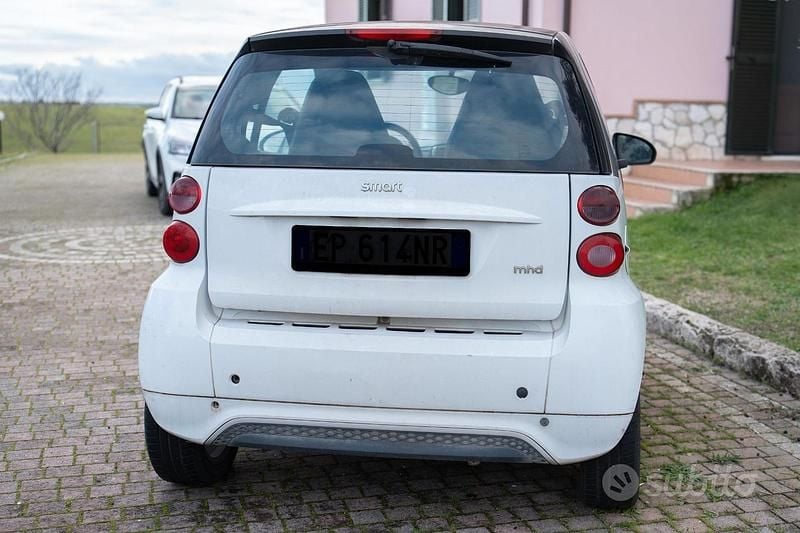 Usata Smart ForTwo Coupé Pulse 71 CV (52 kW) 2012 Bianco Coupé